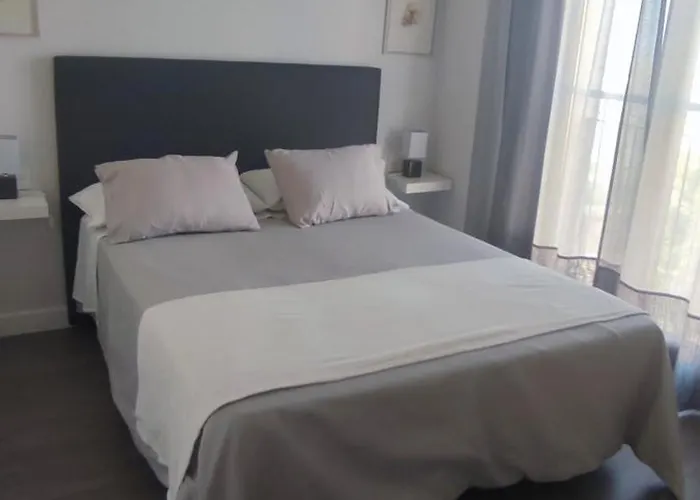 Cuatro Caminos Centro Jerez * ヘレス